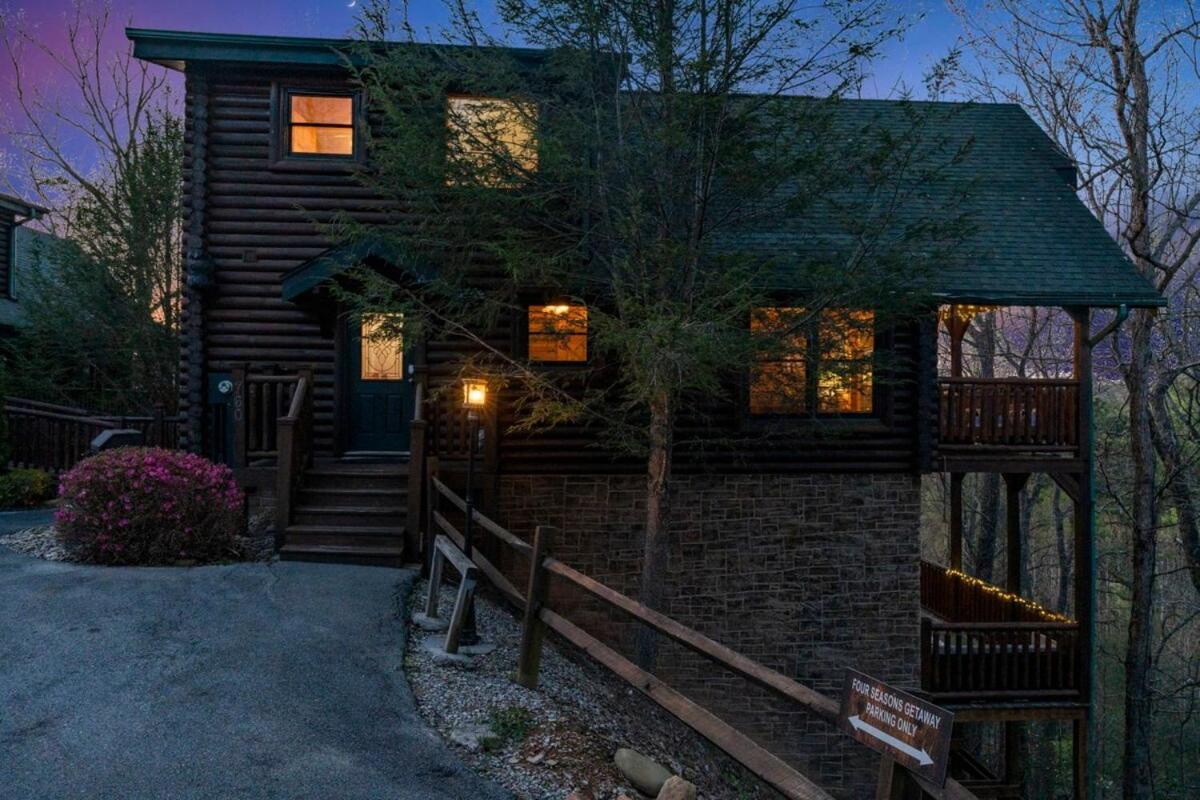Stunning Mountain Cabin W Hot Tub Gatlinburg Exterior foto