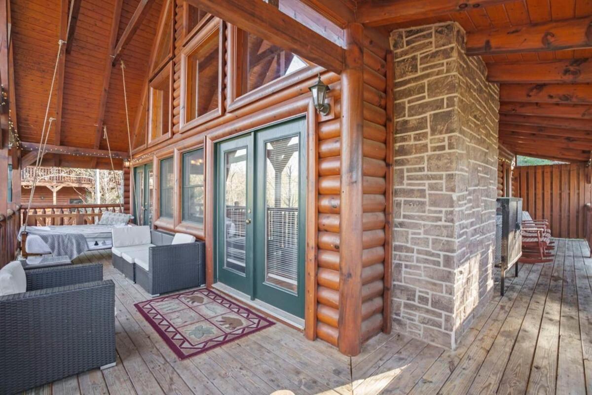 Stunning Mountain Cabin W Hot Tub Gatlinburg Exterior foto